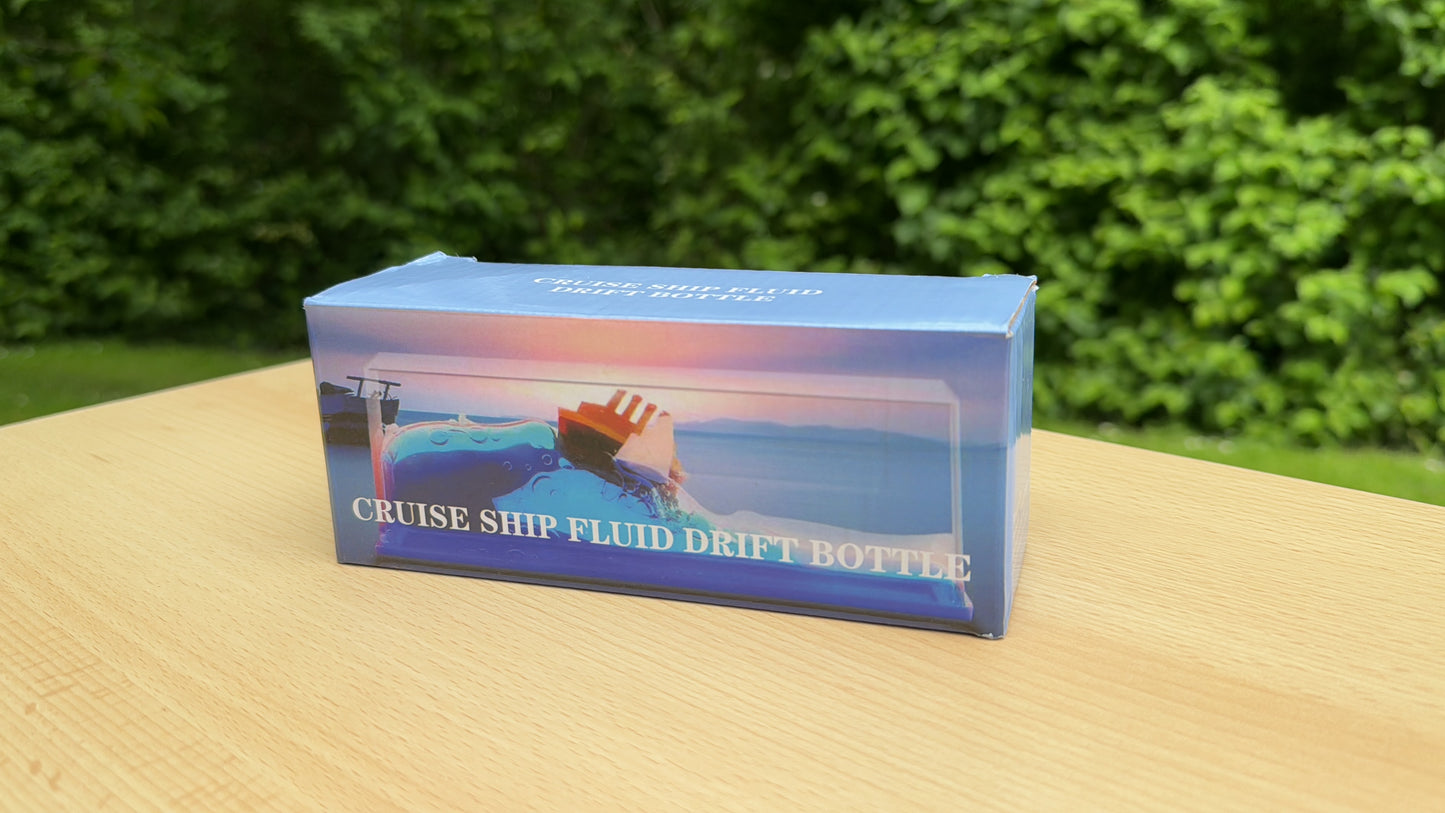 Titanic Boot - Onzinkbaar - Cruise Ship Fluid Drift Bottle - Overal neer te zetten